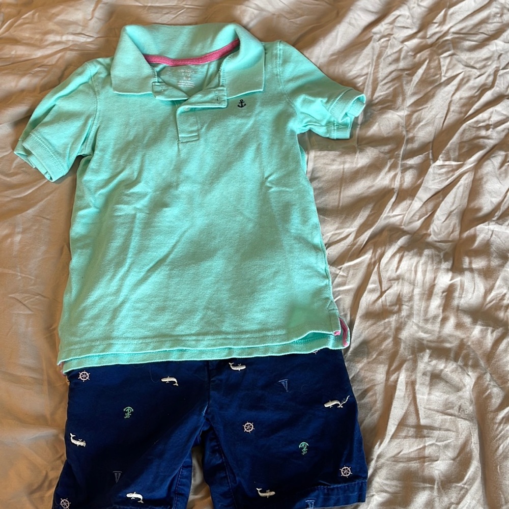 Adorable boys outfit from Carters. Size 5